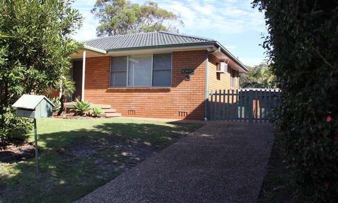 Hawks Nest House | Cool Nest - The Perfect Beach Getaway