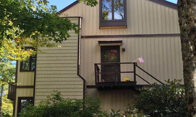Beech Mountain Condo | COOL SUMMERS- HUGE CONDO- AMAZING VIEWS club access