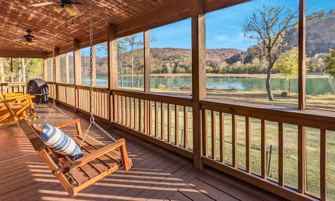 Mountain View House | Coolwater Cast-a-Way ~ White River w/Access