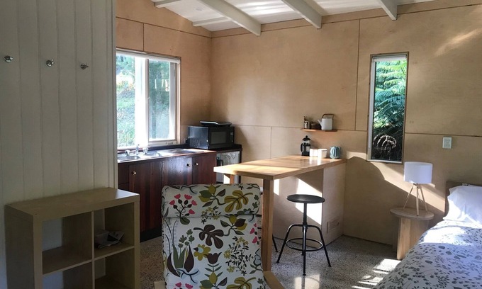 Badger Creek Apartment | Coomalie Studio - Secluded Bushland Getaway