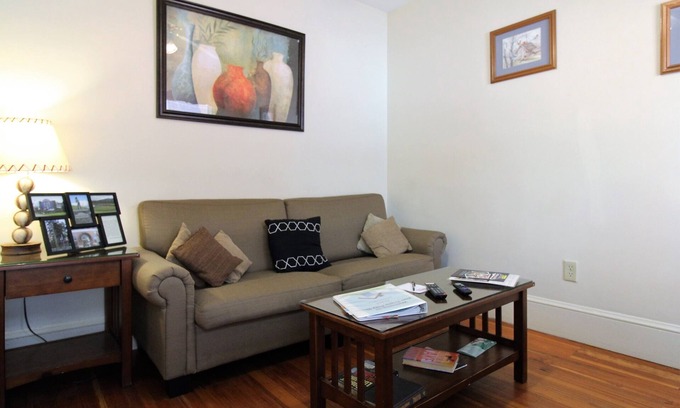 Oneonta Apartment | Cooperstown Baseball Rentals - Elm-Triple Play #2L