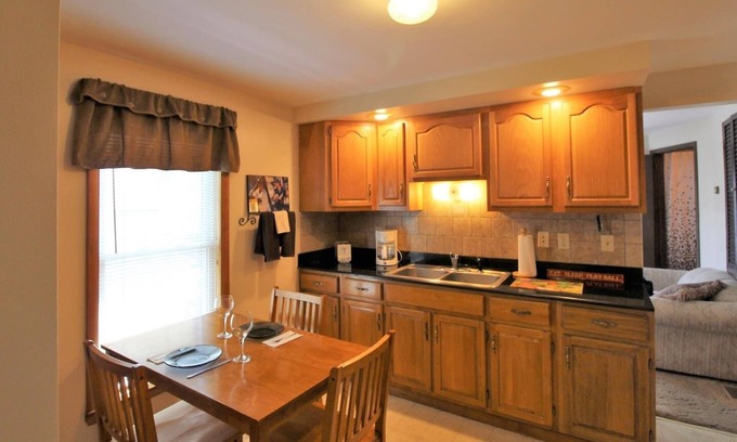 Oneonta Apartment | Cooperstown Baseball Rentals - Dugout Efficiency 2