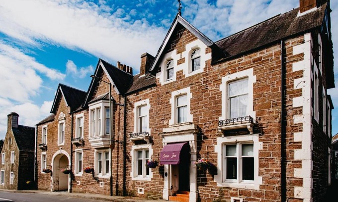 Muthill Hotel | Coorie Inn Restaurant and Rooms