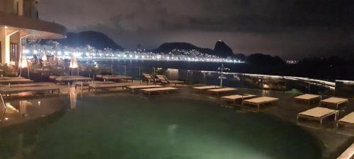 Leme Apartment | COPACABANA,LEME,AV ATLÂNTICA, FRENTE PARA O MAR!