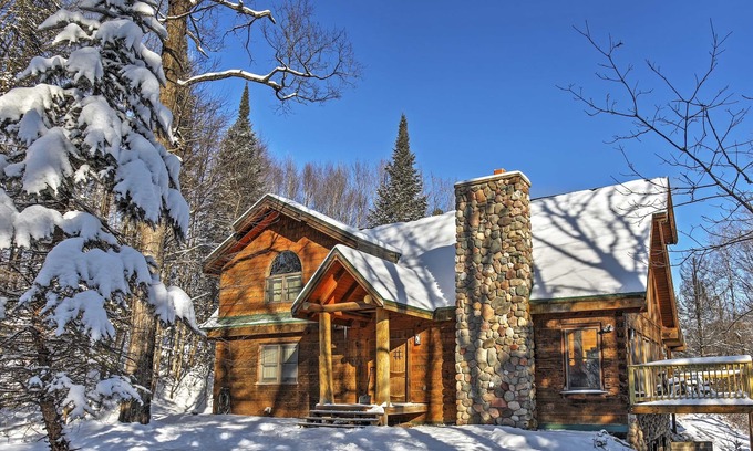 Gleason Cabin | 'Copper Lodge' - Gorgeous Gleason Cabin w/ Deck!