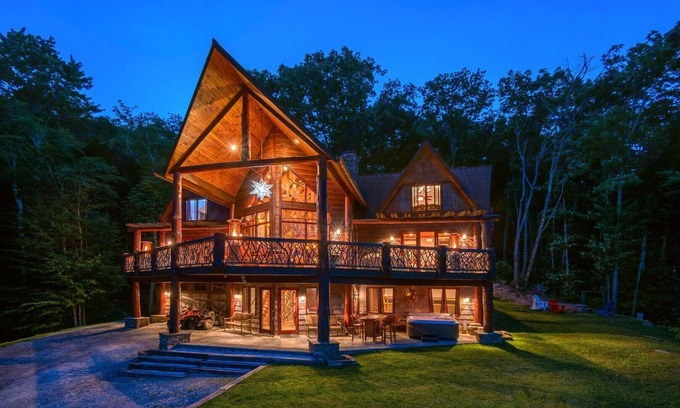 Elk Park House | Copperleaf – Eagles Nest's Premier Luxury Lodge