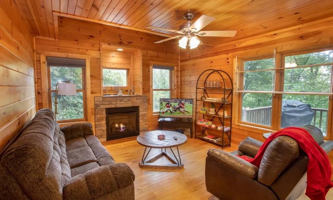Boone House | Cora's Cozy Cottage - 2 Bedroom Getaway in Boone, NC