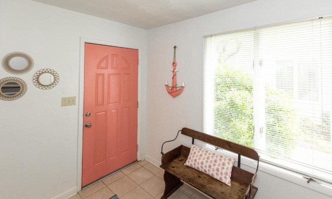 Northeast Virginia Beach House | Coral Beach House - North End VB