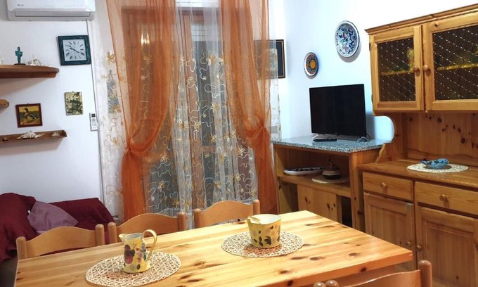 La Pietraia Apartment | Coral Breeze