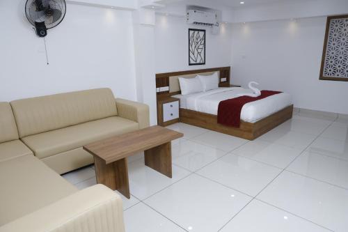 Kattappana House | Coral Inn Residency