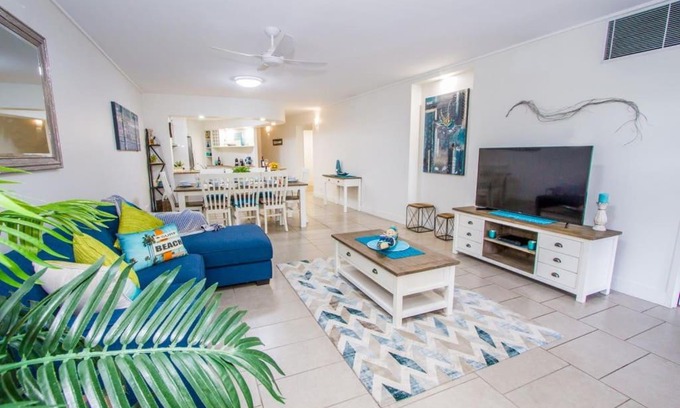 Agnes Water Apartment | Coral Sands - Modern, Central Three-Bedroom Poolside Unit in Stunning Agnes Water