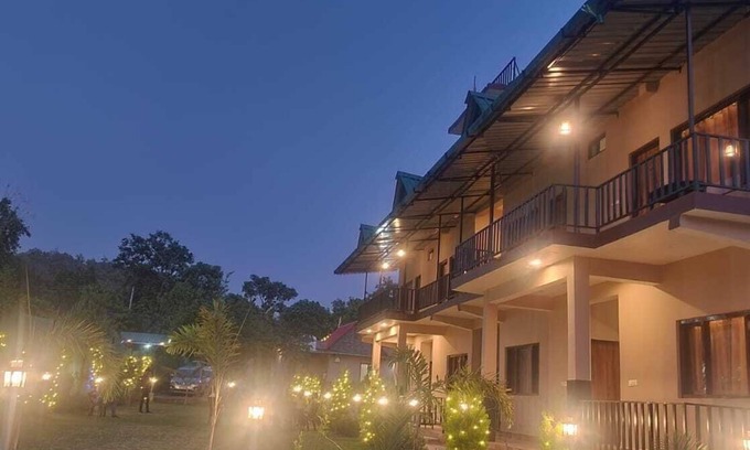 Bail Parao Hotel | Corbett Nature Walk