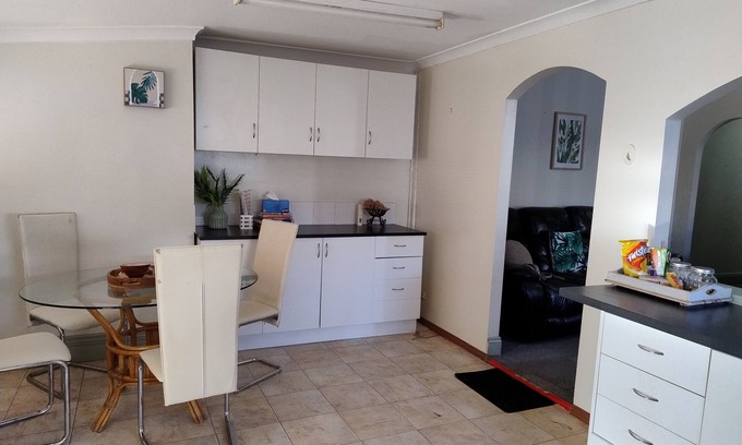 Fimiston Apartment | Corella Accommodation 1B