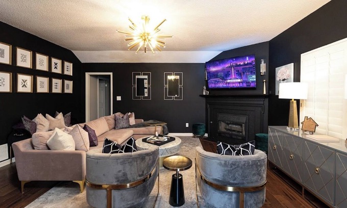Southaven House | Cori's Pool House