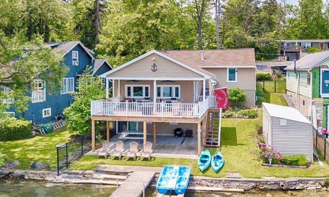 Seneca Falls House | Cork's Landing: A Cayuga Lake Wine Trail Home