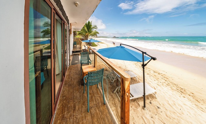 Puerto Villamil House | Cormorant Beach House