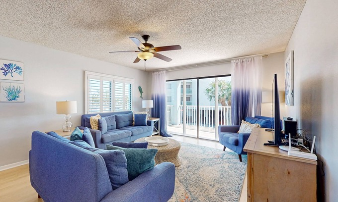 Indian Shores Condo | Corner beach condo with Gulf views, beachside Pool & Hot tub