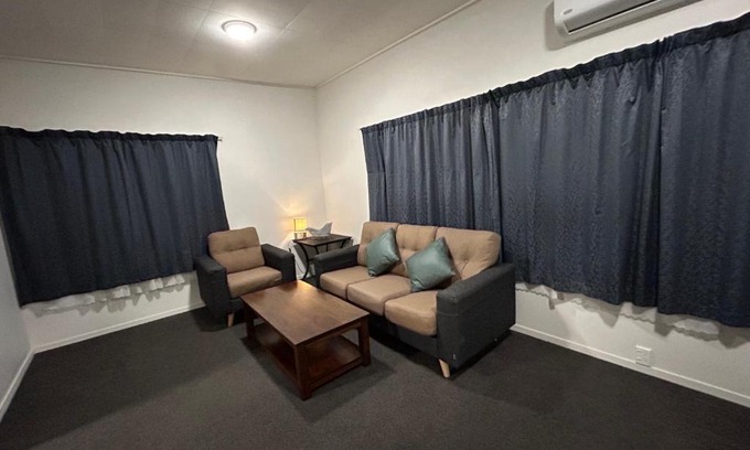 Mount Roskill Apartment | Corner Oasis Suites