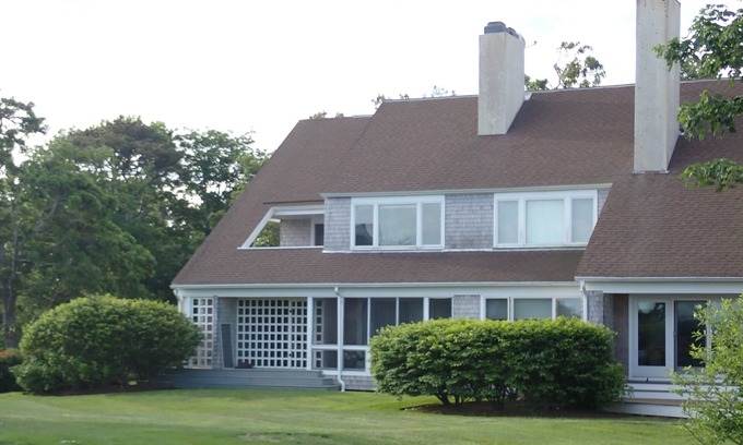 Brewster Condo | Corner unit with Bay Views!