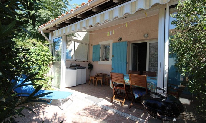 Portiragnes-Plage House | Corner Villa located with Airco in a secured residence, 2 bedrooms, for 5 people, 250m from the.