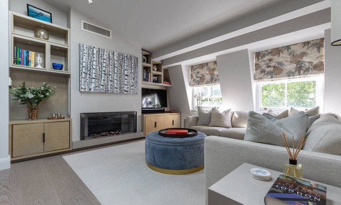 Queen's Gate Apartment | Cornwall Gardens XXIII by onefinestay