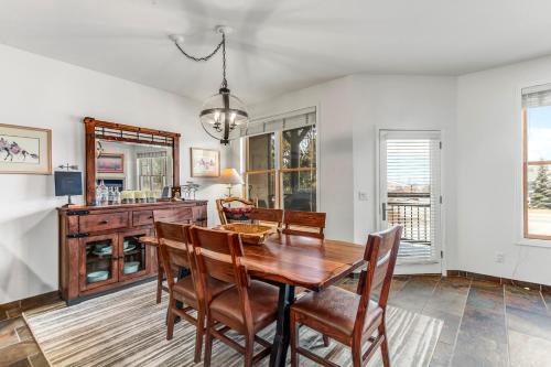 Warrior's Mark Apartment | Corral 201E by Great Western Lodging