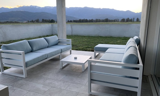 Ghisonaccia House | Corsica Villa with pool at the foot of the mountains 4kms from the sea
