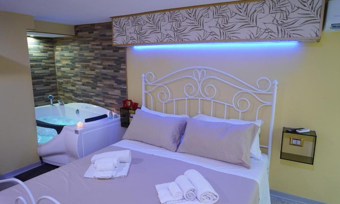 Catania City Centre House | Corte Manzoni Independent Suite