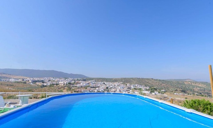 Villanueva de Algaidas Villa | Cortijo La Umbria Villanueva de Algaidas by Ruralidays
