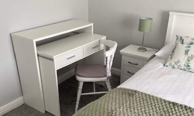 Roscoe Apartment | Cortoon Inn, Twin Room 3 (2 SGL)