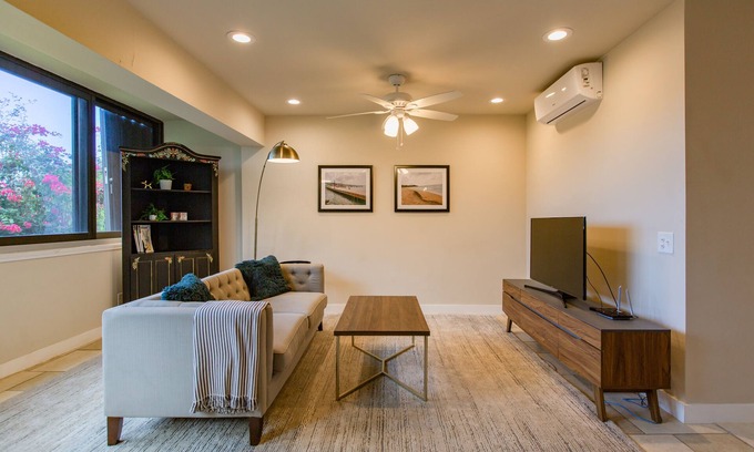 Estate Peters Farm Condo | Costal Modern Condo
