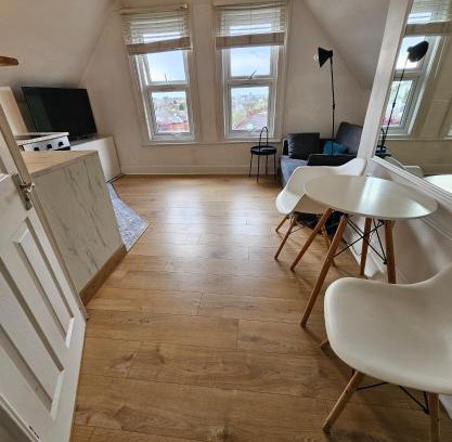 Fortune Green Apartment | Cosy 1 Bed Flat