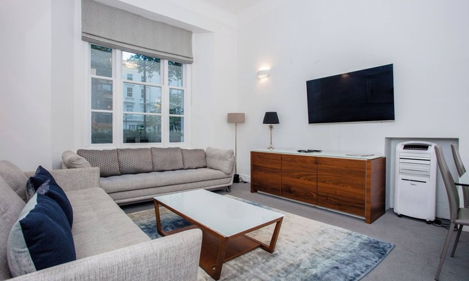 Brompton & Hans Town Apartment | Cosy 1BD Apartment near Harrods, Knightsbridge