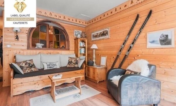Cauterets Apartment | Cosy 2-room apartment with charming mountain decor 200m from the cable cars