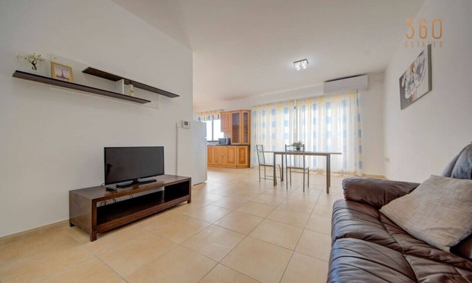 Siggiewi Apartment | Cosy 2BR penthouse with private balcony