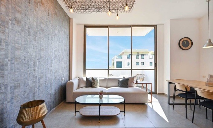 Tel Aviv Apartment | Cosy 2BR with Balcony next to Gordon Beach by Holyguest