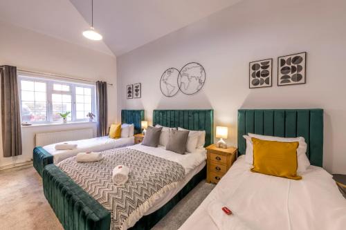 Saint Paul's House | Cosy Admiralty Terrace with FREE PARKING by Prescott Apartments