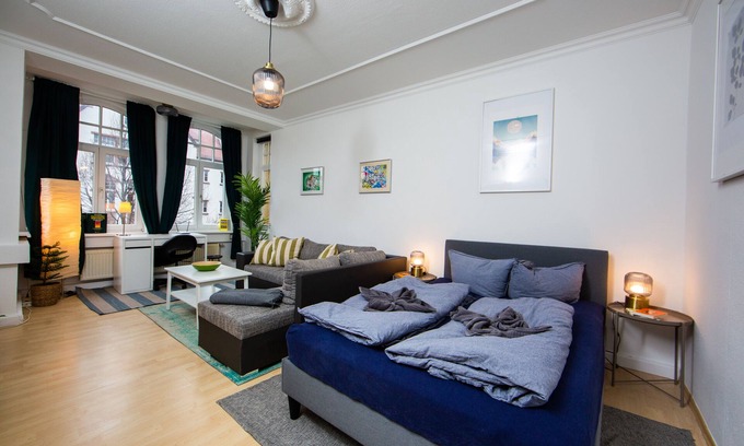 Erfurt Old Town Apartment | Cosy Altbau apartment in the city centre of Erfurt
