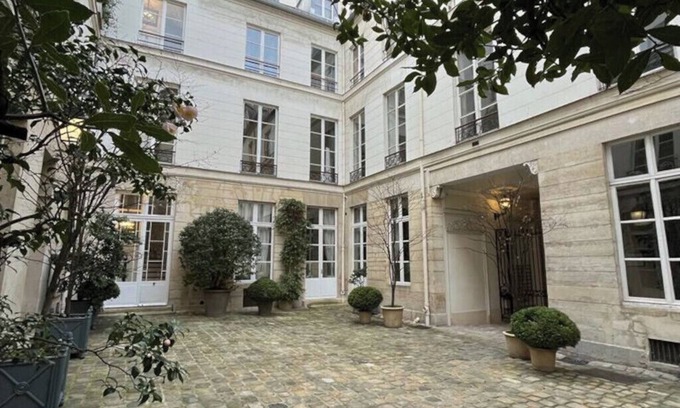 Arsenal Apartment | Cosy and picturesque duplex Marais Bohème