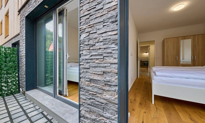 Svoboda nad Upou Apartment | Cosy apartment for 4 people with WIFI, TV, terrace, pets allowed and parking