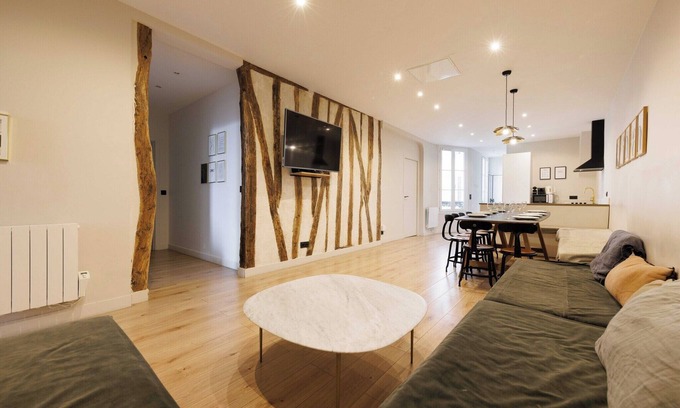 Porte-Saint-Martin Apartment | Cosy apartment - 4BR/12P - Canal Saint-Martin