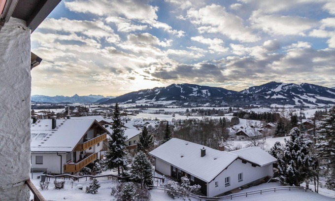 Oy Apartment | Cosy Apartment “Förster” with Mountain View, Balcony & Pool