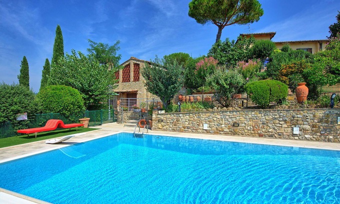 San Gimignano Apartment | Cosy apartment for 2 guests with pool, WIFI, A/C, TV, panoramic view and parking