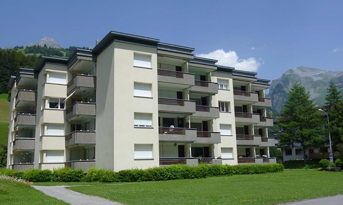 Engelberg Apartment | Cosy apartment for 4 people with WIFI, TV and balcony