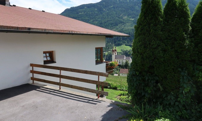 Fliess Apartment | Cosy apartment for 4 people with WIFI, TV and patio
