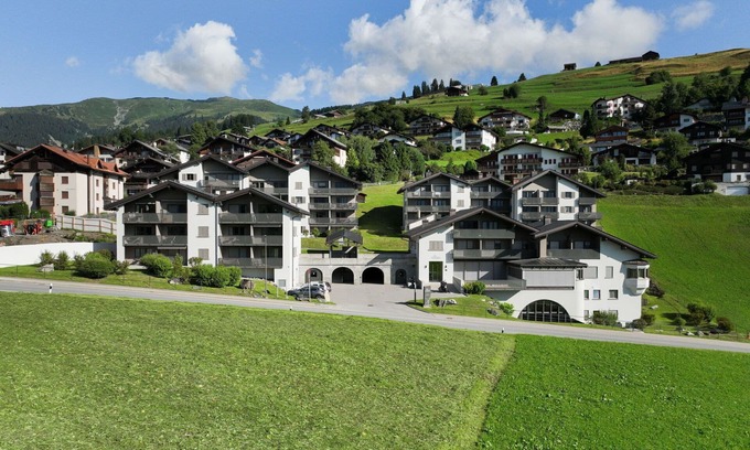Falera Apartment | Cosy apartment for 5 guests with WIFI, pool, TV, balcony, panoramic view and parking