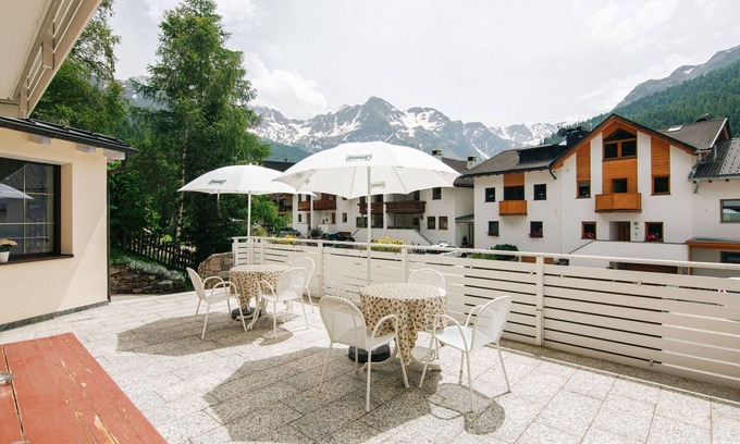 Solda Apartment | Cosy apartment for 5 people with WIFI, TV, terrace, pets allowed and panoramic view
