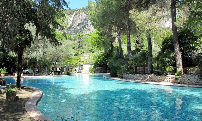 Corno Apartment | Cosy apartment for 5 people with WIFI, pool, TV, terrace and parking