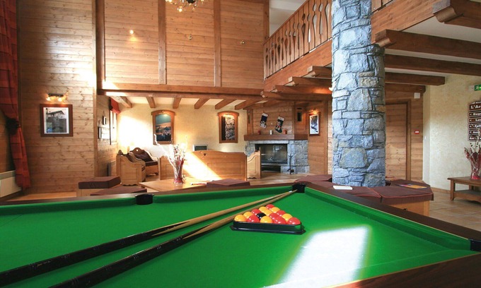 Plan Peisey Apartment | Cosy apartment for 6 guests with WIFI, pool, TV, terrace and pets allowed