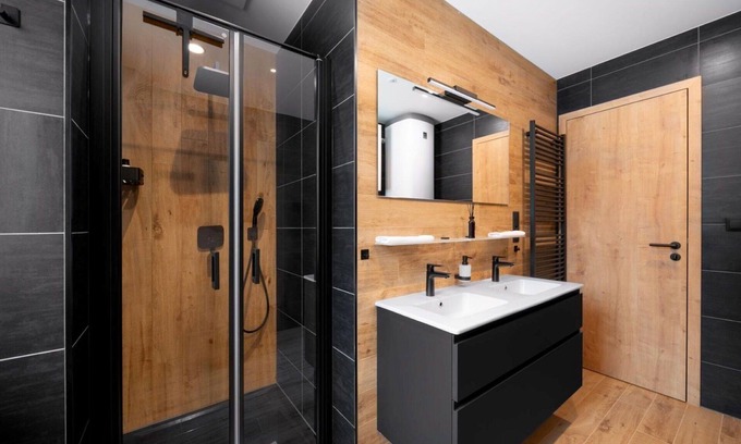 Dolni Morava Apartment | Cosy apartment for 6 guests with WIFI, TV and terrace